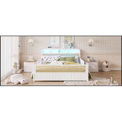 Lit double en rotin avec lumières DEL et tête de lit, lit plateforme double avec barrières de sécurité pour enfants, blanc