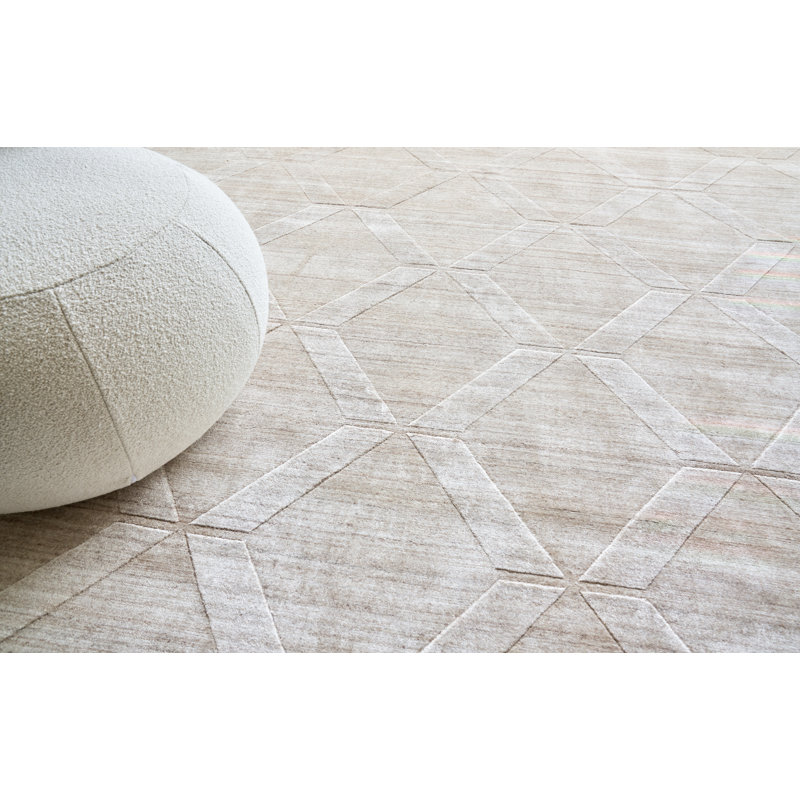 Castelli Geometric Area Rug in Light Beige, Rectangle 6' x 9'