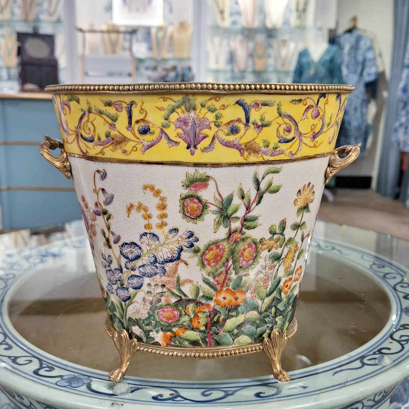 Pot de fleurs en céramique fait à la main