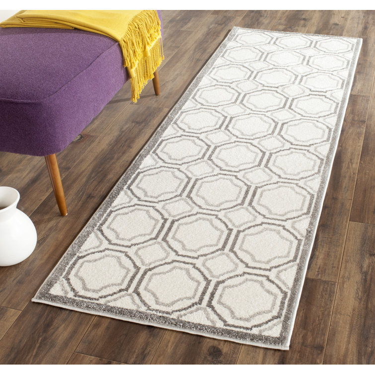 Amherst Performance Geometric Rug