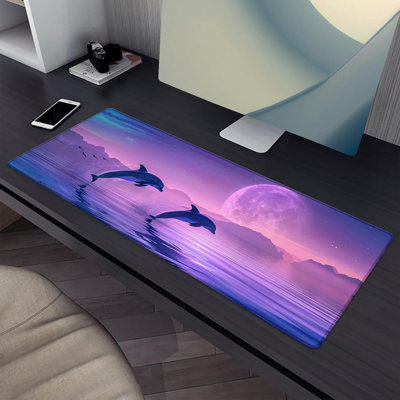 Tapis de souris mauve dauphin, tapis de clavier de jeu Sea Animal, protecteur d'ordinateur portable avec base en caoutchouc antidérapant, grands cadeaux de MousePad prolongés pour bureau, décor Deskmat 15,75 po x 31,5 po Livré avec une tasse de 11 onces gratuite