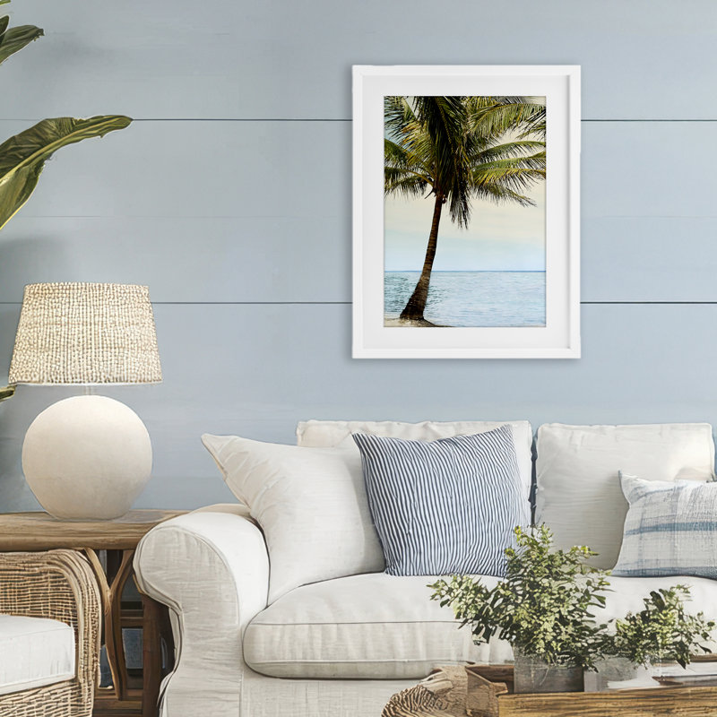 «Honduras Coast Palm Tree», reproduction encadrée sous verre, conception de Natalie Carpentieri, H 23 po x l 17 po