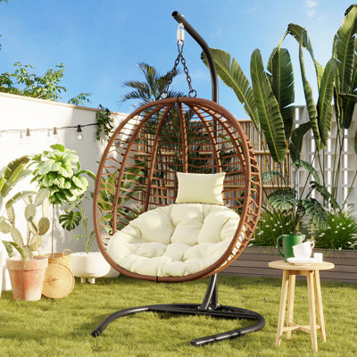 Chaise suspendue avec support