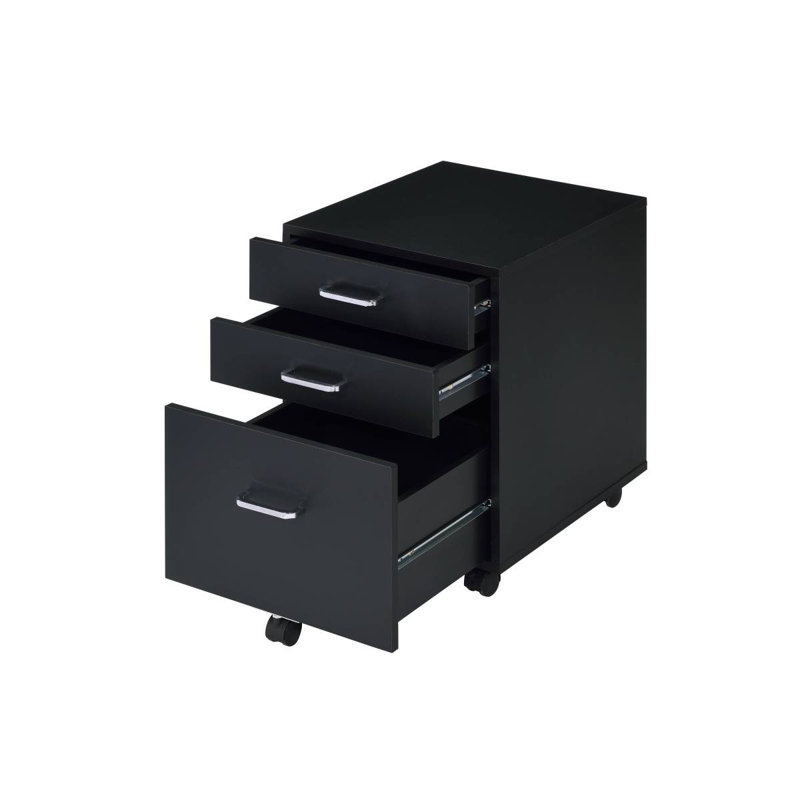 Armoire au fini noir et chrome