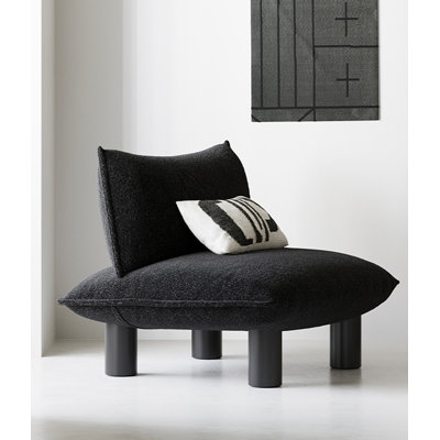 Chaise d'appoint en sherpa granulaire de style crème avec cadre en bois massif pour le salon