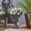 Pot de fleurs jardin pour patio-404415626
