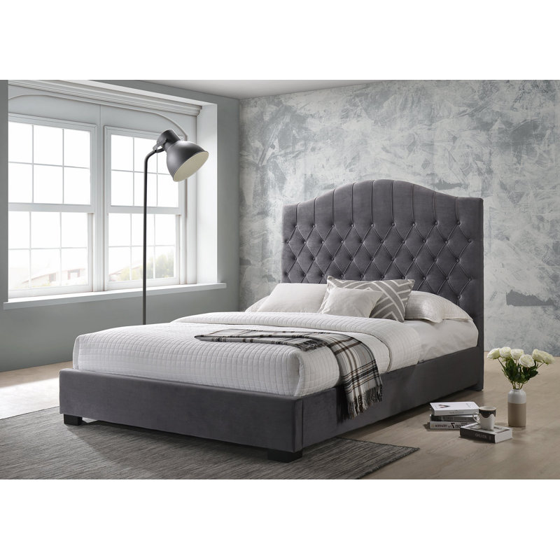 Lit plateforme grand capitonné contemporain en velours gris Deprince (aucun sommier requis), Très grand