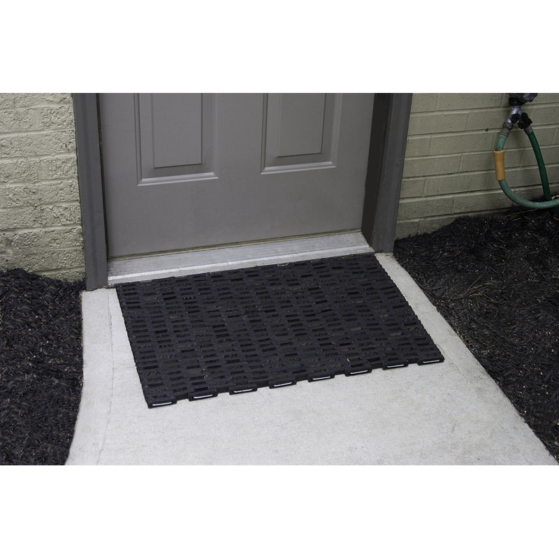Venegas Outdoor Doormat, 14" W x 22" L