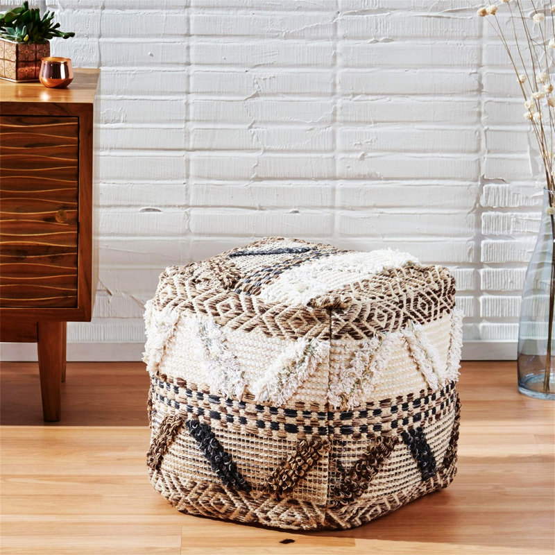POUF EN LAINE TISSÉE