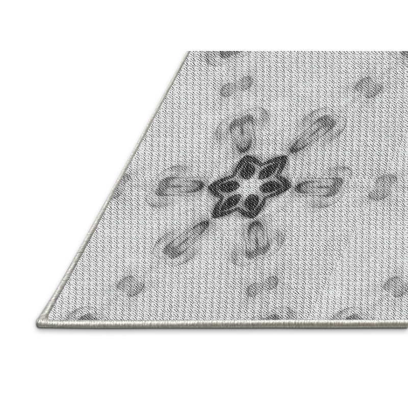 Indoor Rug, Rectangle 2' x 5'