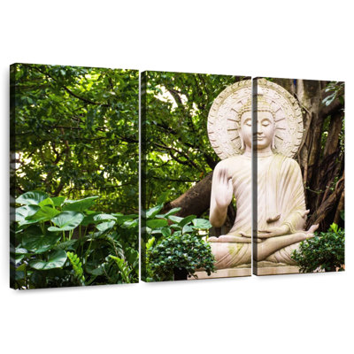 Statue de Bouddha Adella dans les bois
