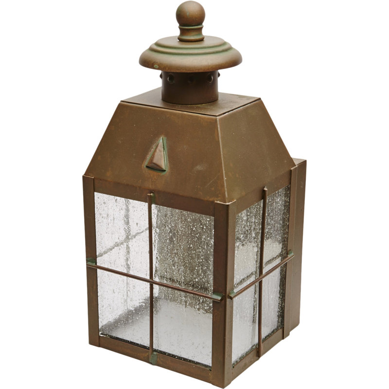 Nantucket Outdoor Wall Lantern