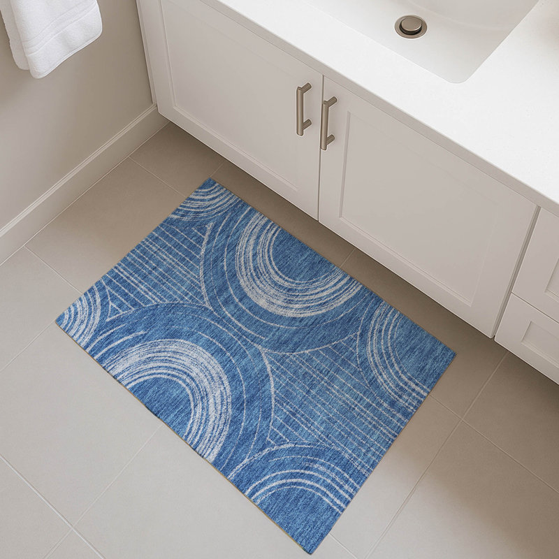 Tapis de qualité supérieure lavable à la machine Mayfield AMF2380, Marine, 1 pi 8 po x 2 pi 6 po