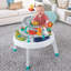 Petite gym avec jouets suspendus