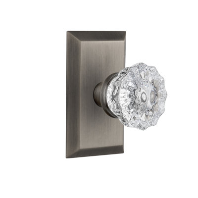 Studio Plate with Crystal Door Knob
