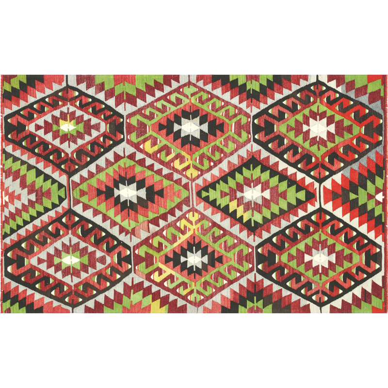 Tapis unique en laine noué à la main des années 1960 de 4 pi 9 po x 7 pi 6 po en rouge / vert / noir