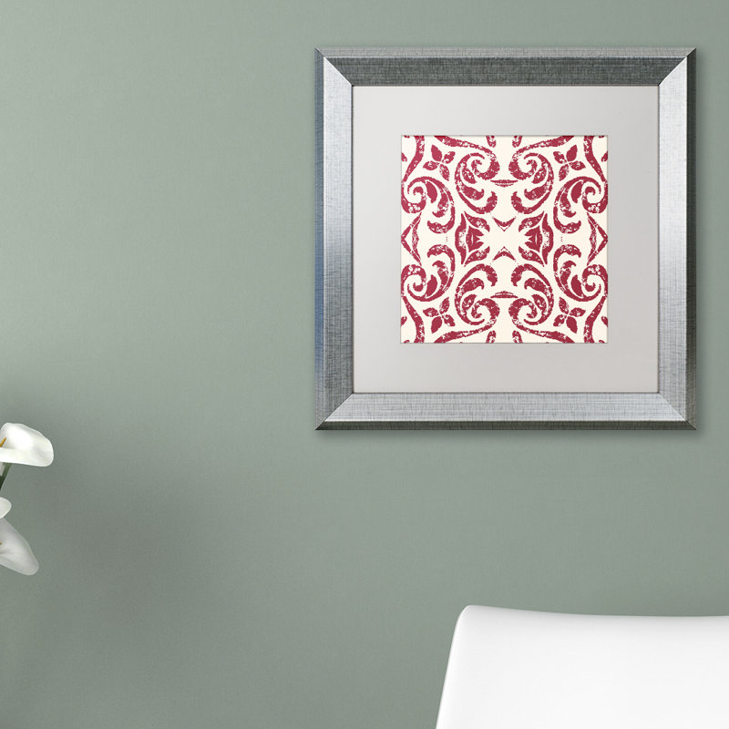«Jadaya Damask Red» par Color Bakery, impression encadrée, Blanc, H 16 po x l 16 po x P 0,5 po, Cadre brun foncé