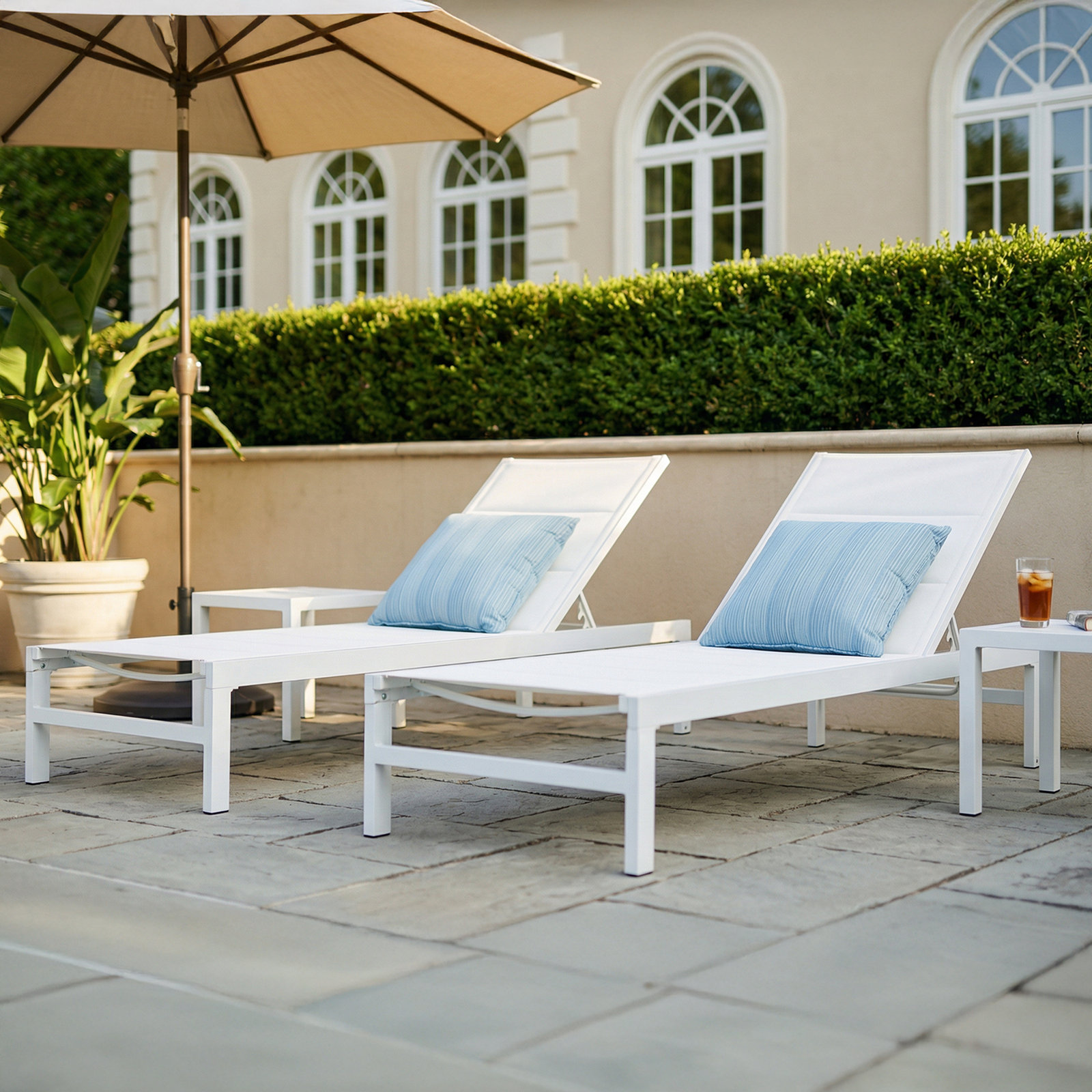 Ine Aluminum Outdoor Chaise Lounge, White