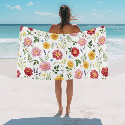 Serviette de plage rose à fleurs rouges, serviette de bain/piscine, serviette de plage absorbante, douce, grande, à séchage rapide, légère, idéale pour le camping, les voyages, le sport, le yoga, la salle de sport et la natation (50 x 60 pouces). Convient aux adultes.
