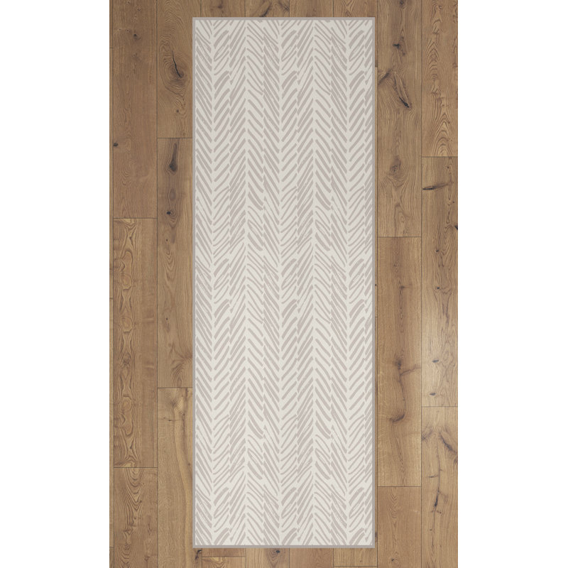 Aiyla Indoor Rug, Rectangle 2.5' x 6.5'