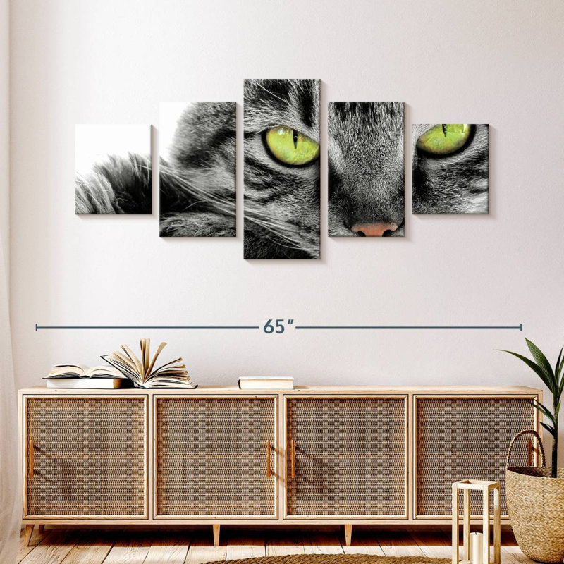 Chat aux yeux, H 24 po x l 55 po
