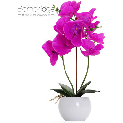 Orchidée artificielle dans un vase