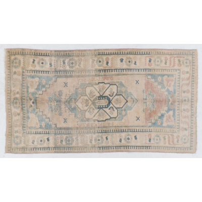 Tapis turc Oushak rétro avec velours rose et bleu