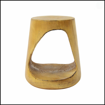 Table d'appoint creuse avec texture semblable au bois, de couleur naturelle, durable et polyvalente pour une utilisation intérieure et extérieure