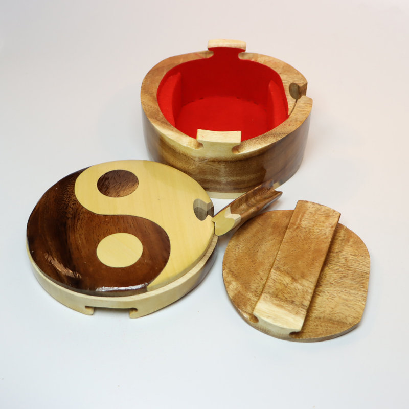 Boîte à casse-tête en bois intarsia Yinyang