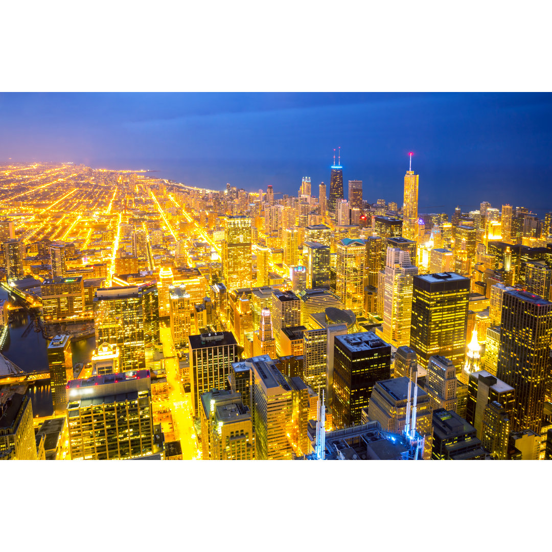 Aerial Chicago City Dusk von Vichie - Kunstdrucke auf Leinwand