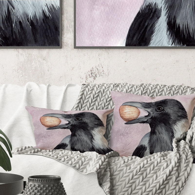 Corbeau noir avec un écrou - Coussin décoratif à imprimé traditionnel, 16 po x 16 po