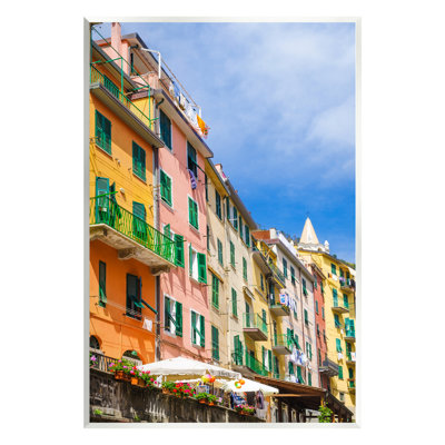Art urbain sur toile flottant, "Urban Neighbour d'expédition" par Danita Delimont