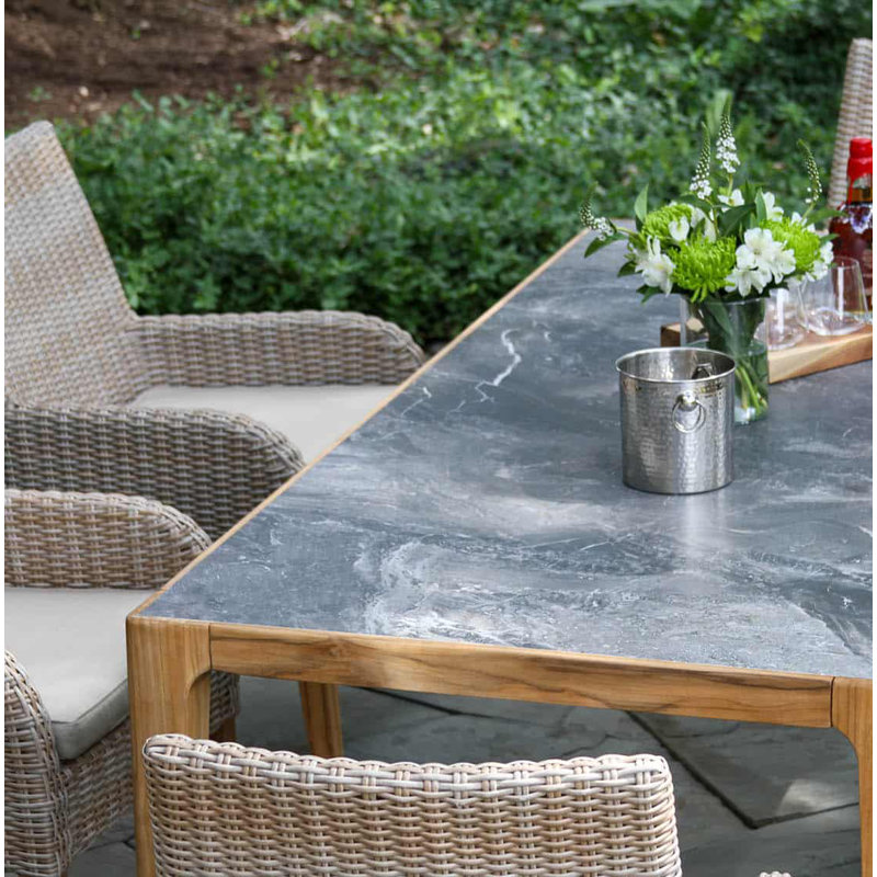 Chaise de patio avec coussin Akiva
