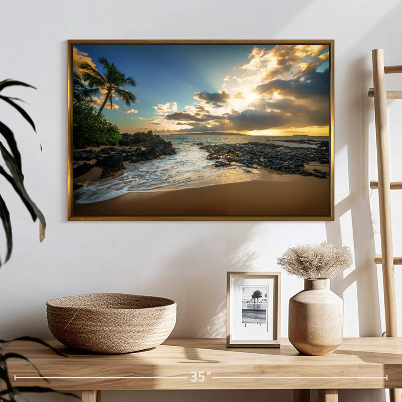Makena Cove, ciel coucher de soleil, Cadre flottant doré, 25 po x 17 po