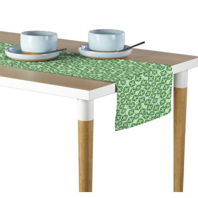 Eveland Rotating Shamrocks Table Runner