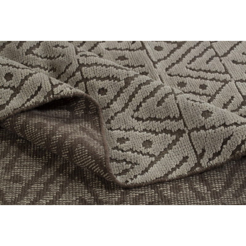 Geo Taupe
