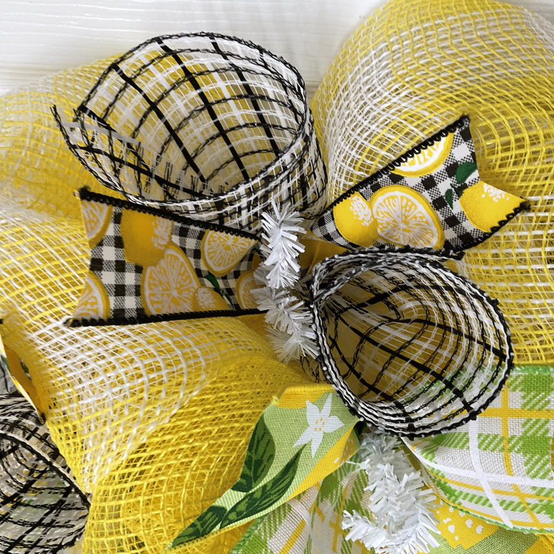 Spring Welcome Wreath With Lemons