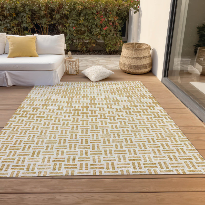 Gold Geometric Synthetic Rectangular Indoor/Outdoor Rug 2'6" x 3'10"