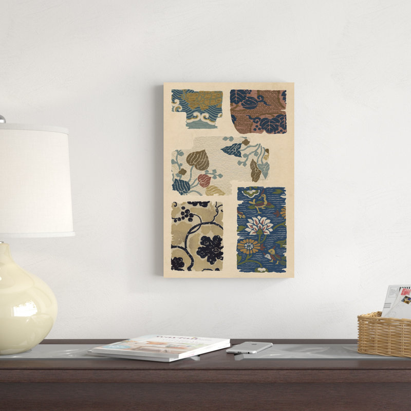 «Japanese Textile Design» par Ema Seizan, impression sur toile tendue, H 18 po x l 12 po x P 1,25 po