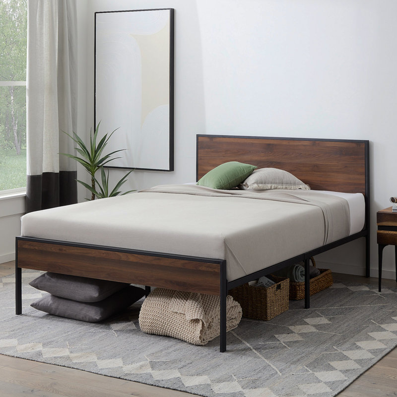 Edenbrook Carson Metal And Wood Platform Bed, King, White Oak