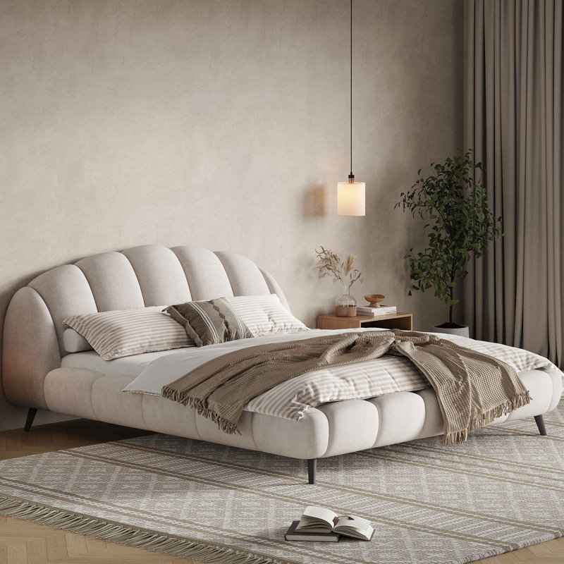 Lit plateforme tapissier en chenille avec tête de lit et pied de lit épais