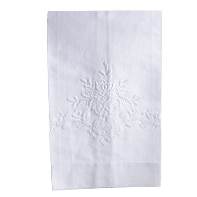 Artisan Embroidered Linen Blend Guest Towel – Elegant Floral Detail Hand Towel for Bathroom Styling and Powder Room Display