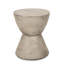 Table d'appoint d'extérieur grise - un accessoire charmant et attrayant pour un patio