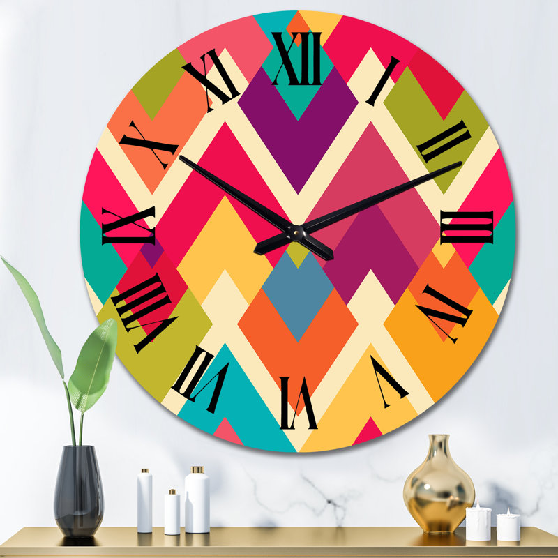 Rhombus géométrique en couleurs rétro I - horloge murale à motifs, Moyenne