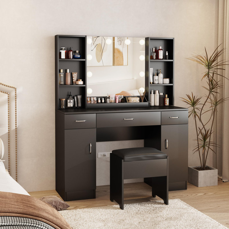 Vanity, Black