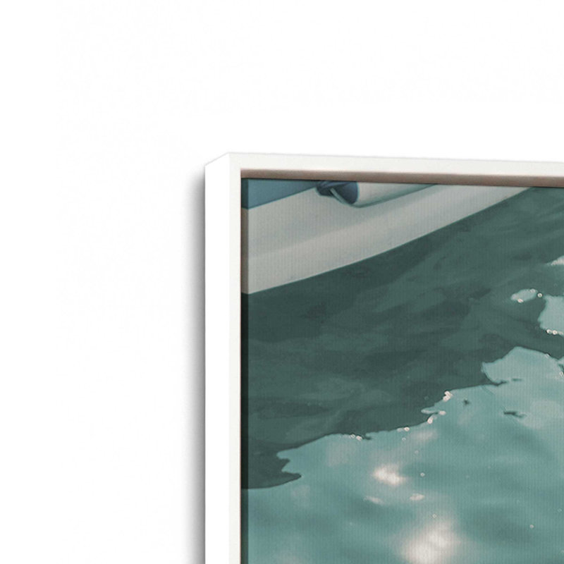 Impression sur toile Nautical Elegance, H 30,75 po x l 20,75 po x P 1,75 po, Cadre flottant blanc opaque