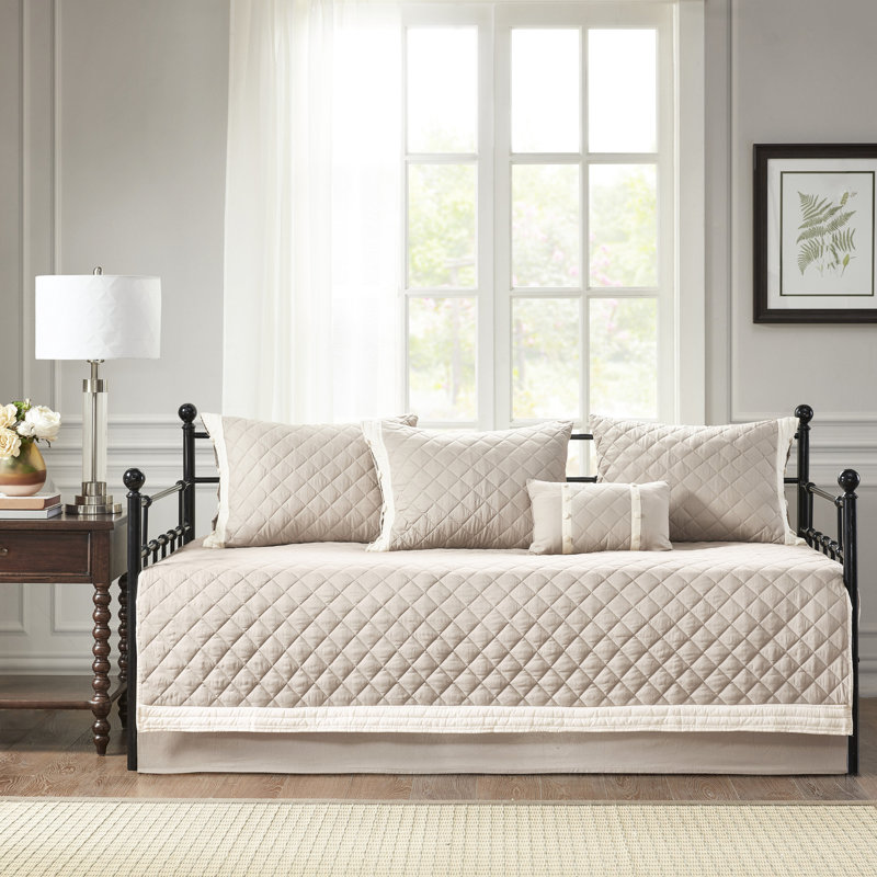 49ec3084f Comforter