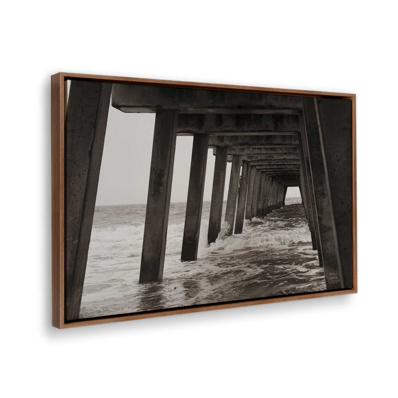 «Pier Angles I» par Nathan Larson, reproduction d'art sur toile, H 12 po x l 18 po, Cadre flottant, Brun