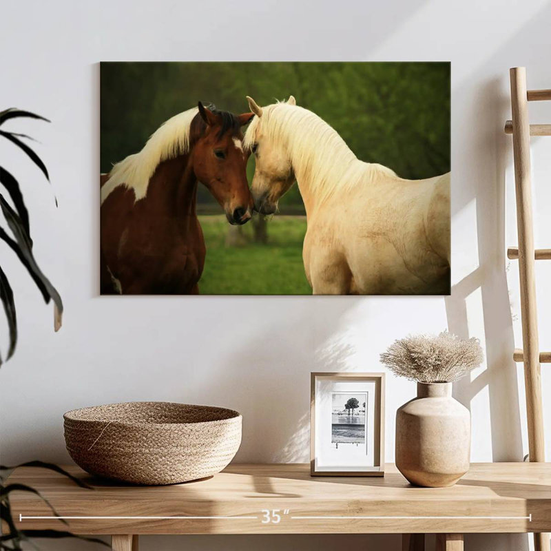Horses Nuzzling, H 24 po x l 36 po