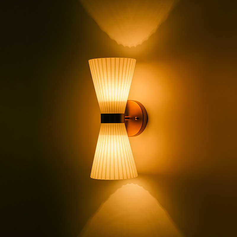 Applique murale moderne à 2 lumières avec abat-jour en verre plissé Modern, Doré, Blanc